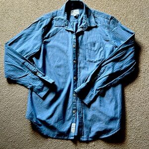 Lucky Brand EUC men’s sz L cotton button down shirt denim color w/ ecru strp